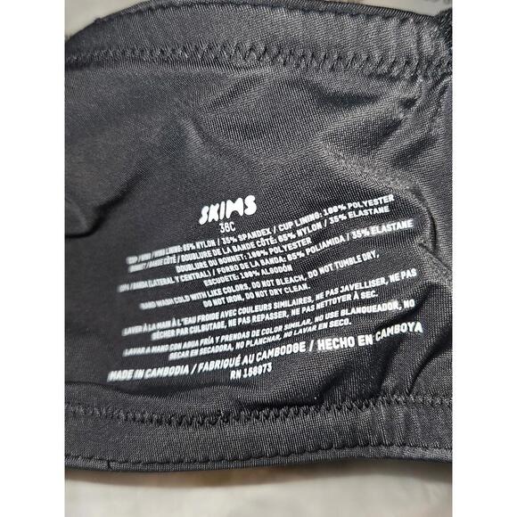 SKIMS Full Coverage Lightly Lined Bra with wire | 36C |ONYX |BNWT - Picture 3 of 8